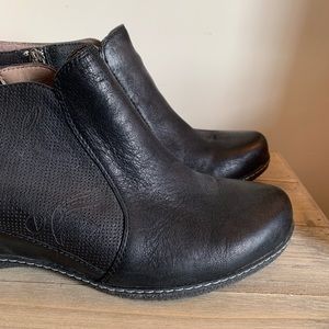 dansko luann ankle boot